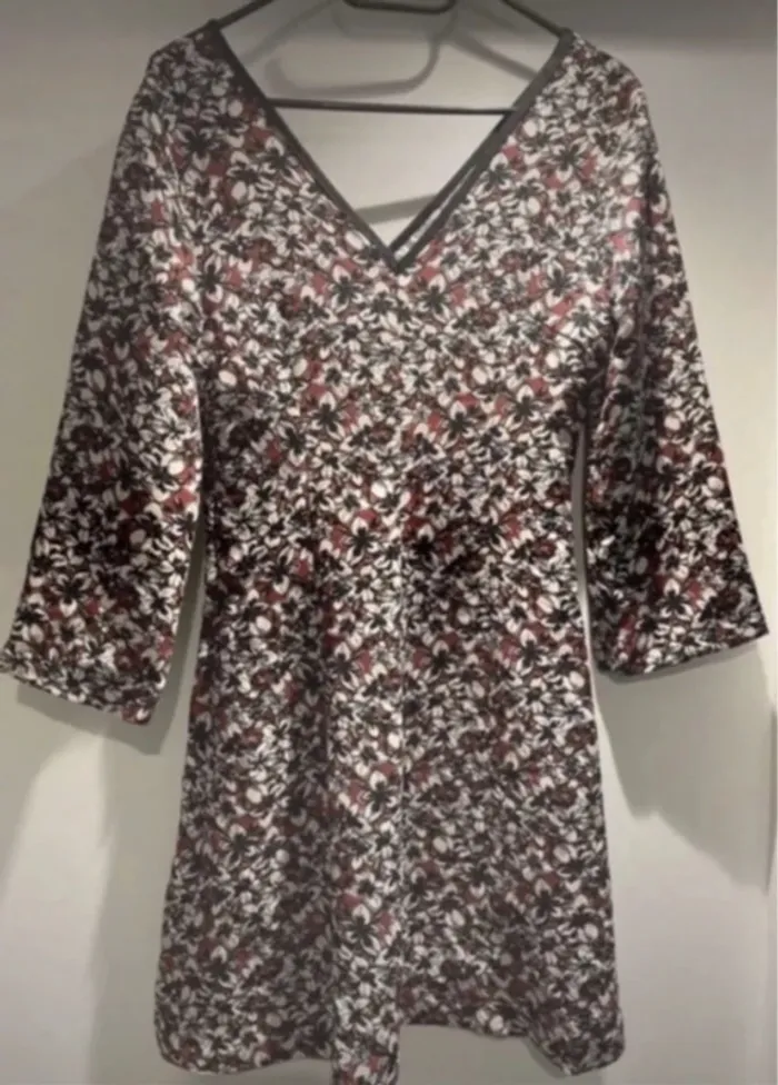 Robe fleurie Réserved – taille 34- Neuve - photo numéro 4