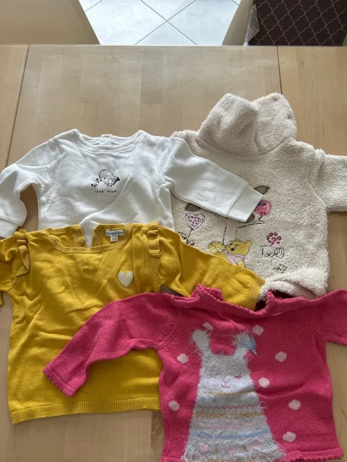 Lot de 4 pull 12 mois fille