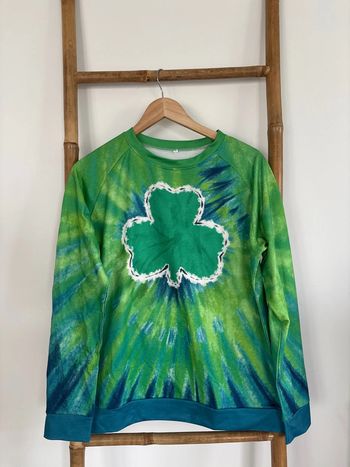 Pull vert trèfle taille M