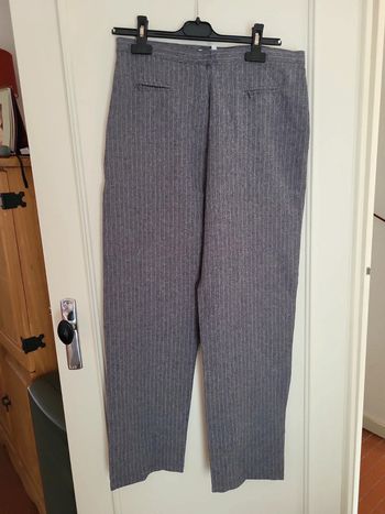 Pantalon rayé fluide ligne a suivre