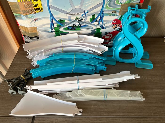 Mario Kart 8 - Circuit Looping - photo numéro 2