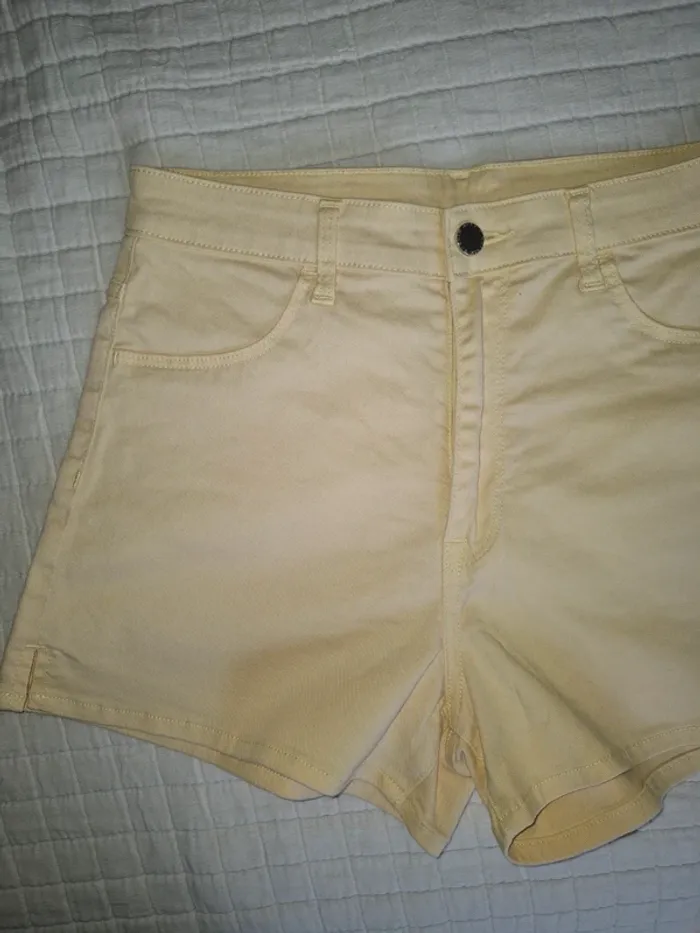 Short taille haute H&M 38 - photo numéro 2