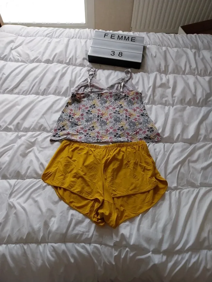 Ensemble pyjama femme taille 38/40 - photo numéro 2