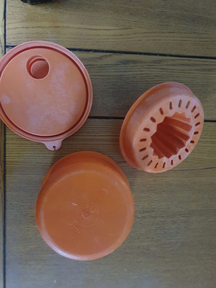 Boite couvercle et pressoir pour jus - photo numéro 2