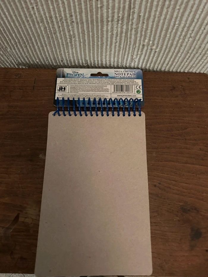 Bloc à dessin reine des neiges +2 petits blocs notes - photo numéro 4