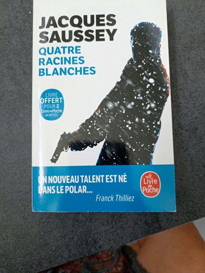 Quatre racines blanches - photo numéro 2