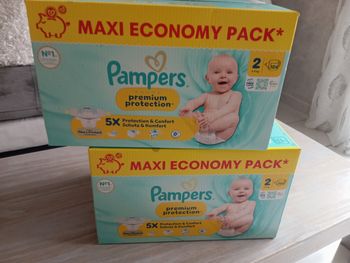 2 cartons pampers premium protection taille 2 neuf jamais ouvert 