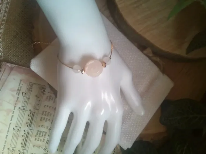 Bracelet fin en quartz rose et pierre de lune