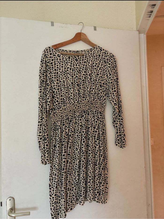 Robe à motif léopard