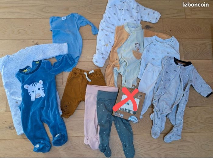Lot vêtements mixtes taille 3 mois - photo numéro 4