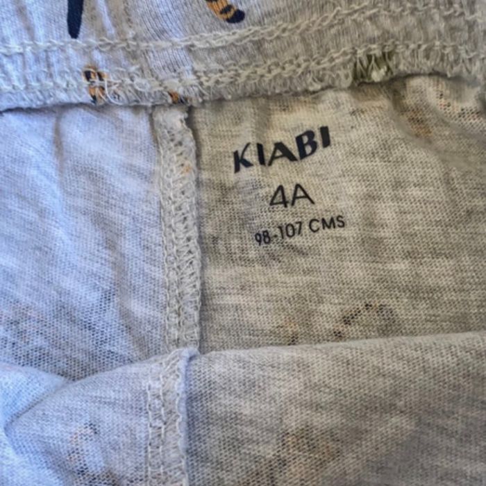 Short kiabi 4ans - photo numéro 2