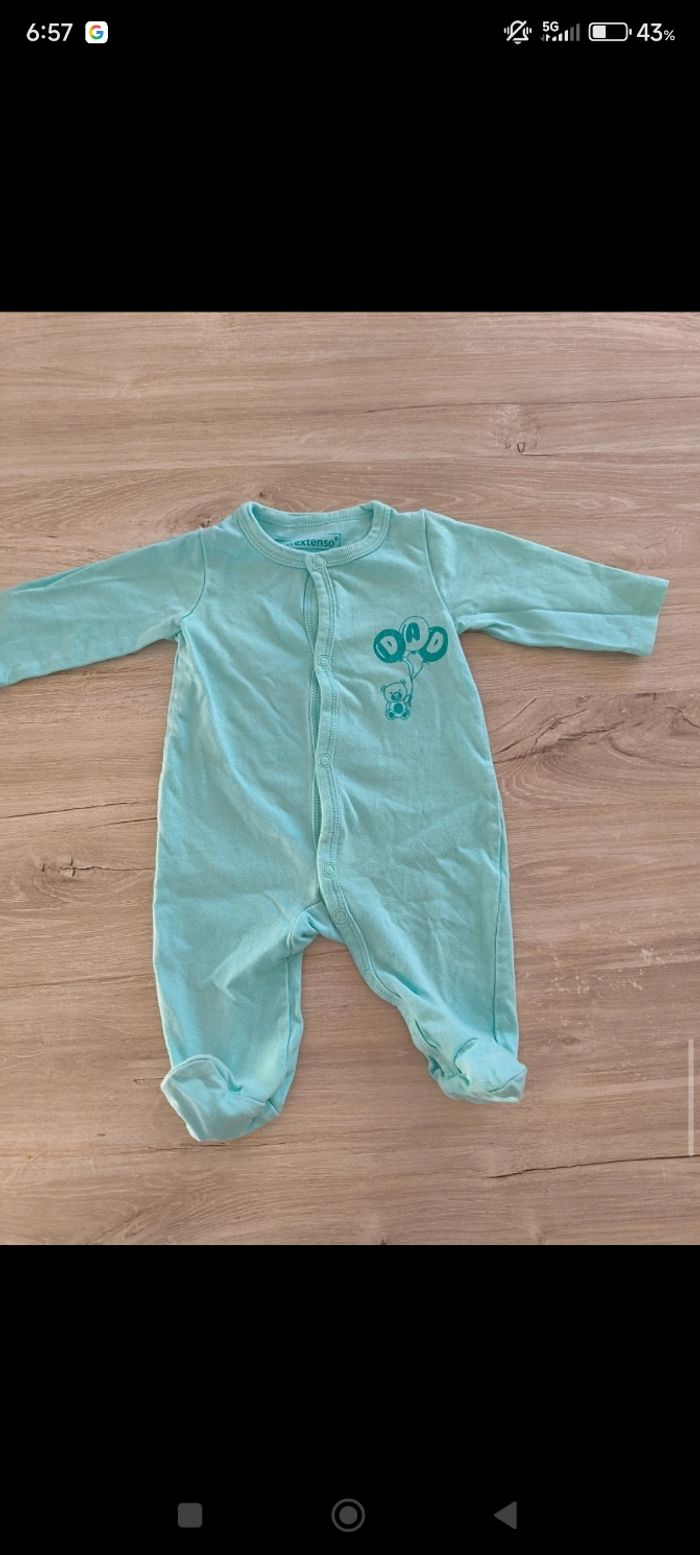 Pyjama taille 1 mois
