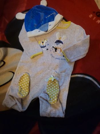 Pyjama + bonnet