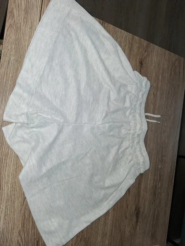 Short blanc - photo numéro 2