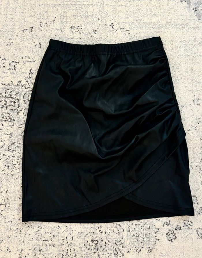Mini jupe en simili cuir noir Zohoha femme taille S / FR36 / W26 - photo numéro 3