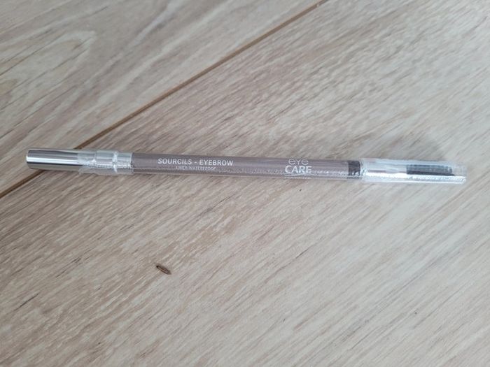 Crayon sourcils Contapharm - photo numéro 4