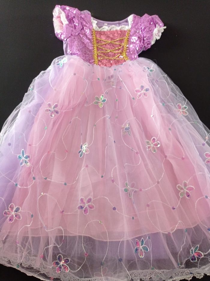 Deguisement princesse raiponce paillette 5-6ans - photo numéro 4
