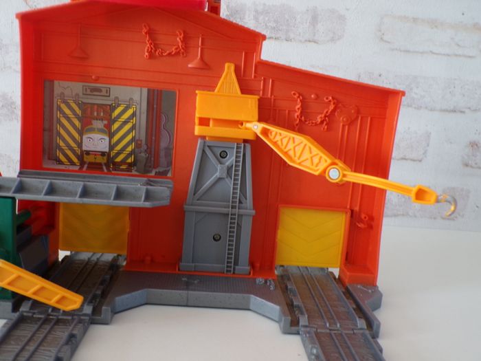 Circuit de train Thomas et ses amis - Usine diesel de Vicarstown - photo numéro 4