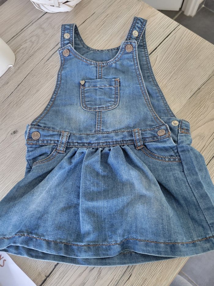 Vêtements en lot fille 6 mois - photo numéro 3