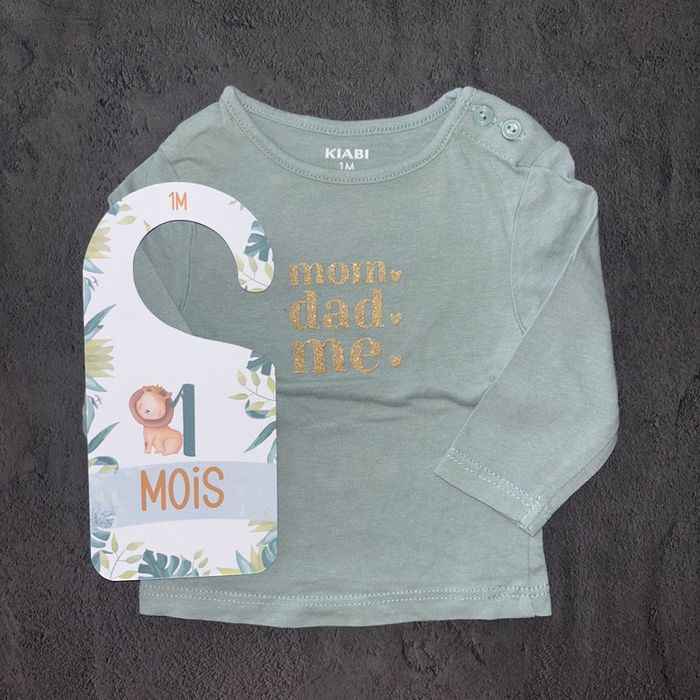 T-shirt vert mom dad Kiabi / 1 mois / Très bon état
