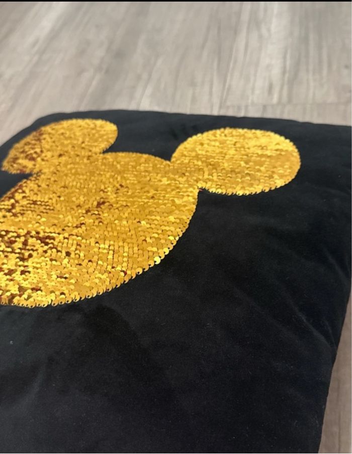Coussin Mickey Disney - photo numéro 2