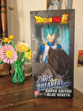 Vends super sayan blue vegeta bandai