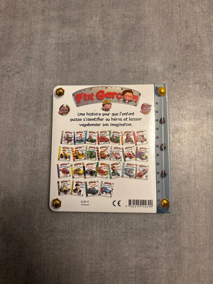 Livre, petit garçon, la voiture électrique d’Eric - photo numéro 3