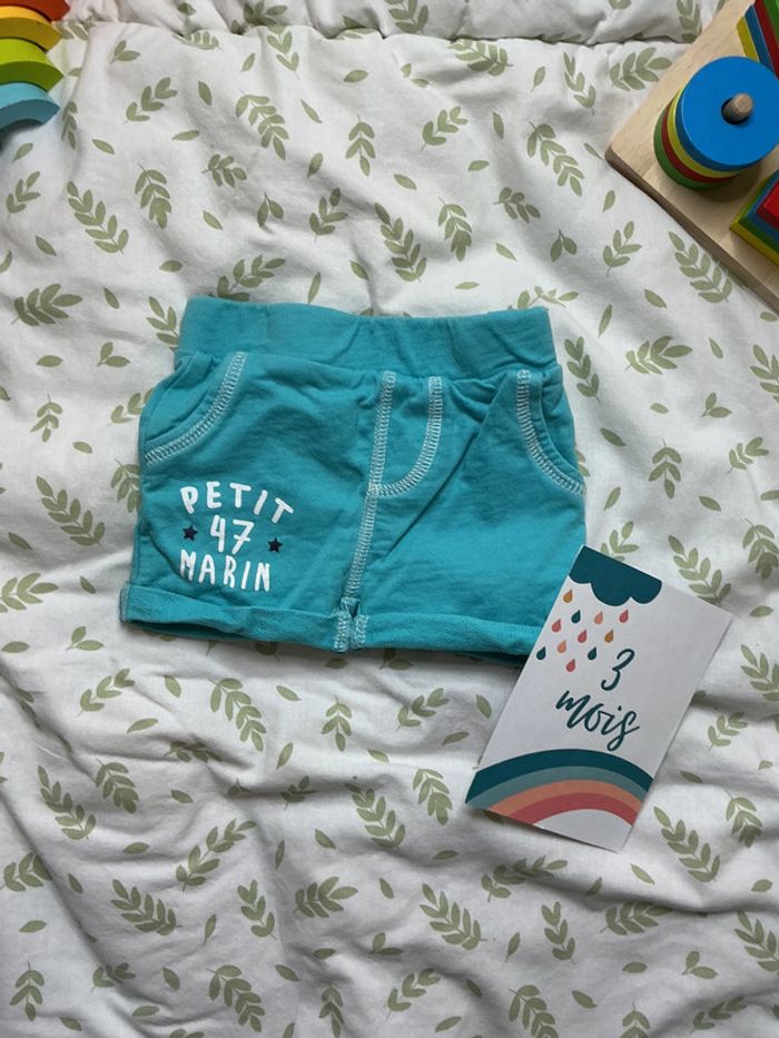 short turquoise et blanc 3 mois gémo - photo numéro 2