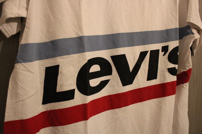 Teeshirt levis - photo numéro 2