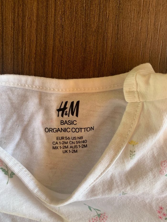 Robe 1 mois H&M - photo numéro 2