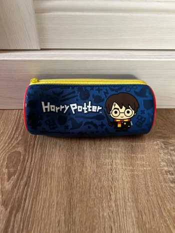 Trousse Harry Potter Chibi WBEI / état neuf / multicolore / new condition
