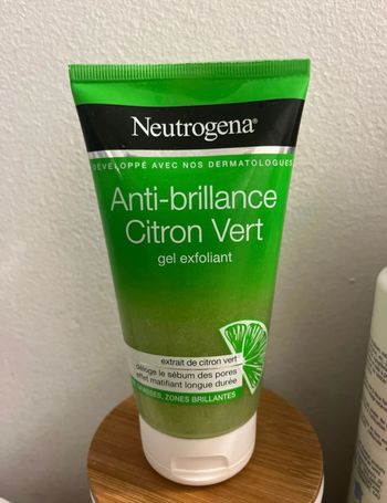 Gel exfoliant visage