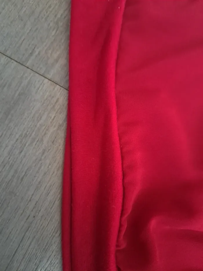 Debardeur rouge - photo numéro 2