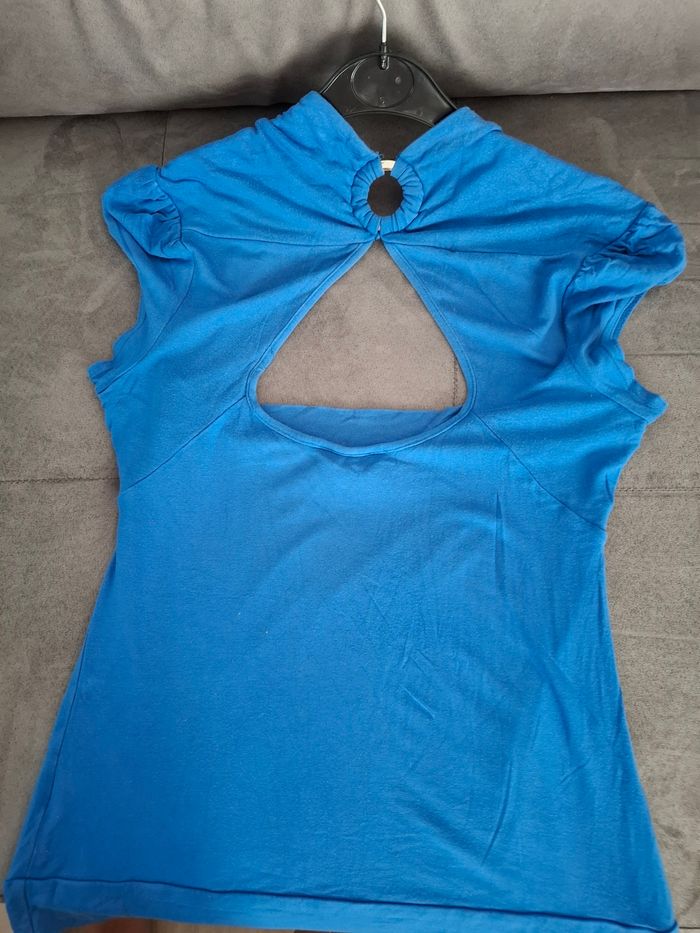 Top bleu - photo numéro 4
