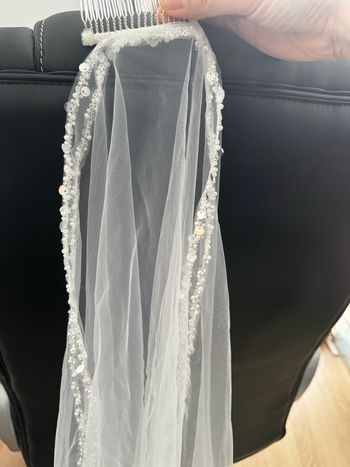 Voile de mariée perlés neuf 