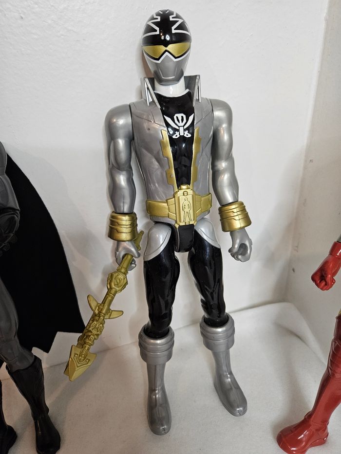 Lot de 3 personnages - photo numéro 3