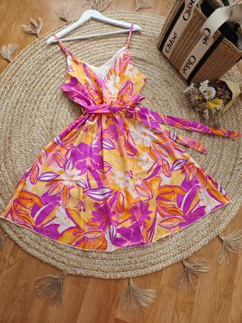 Robe bretelles tropicale 