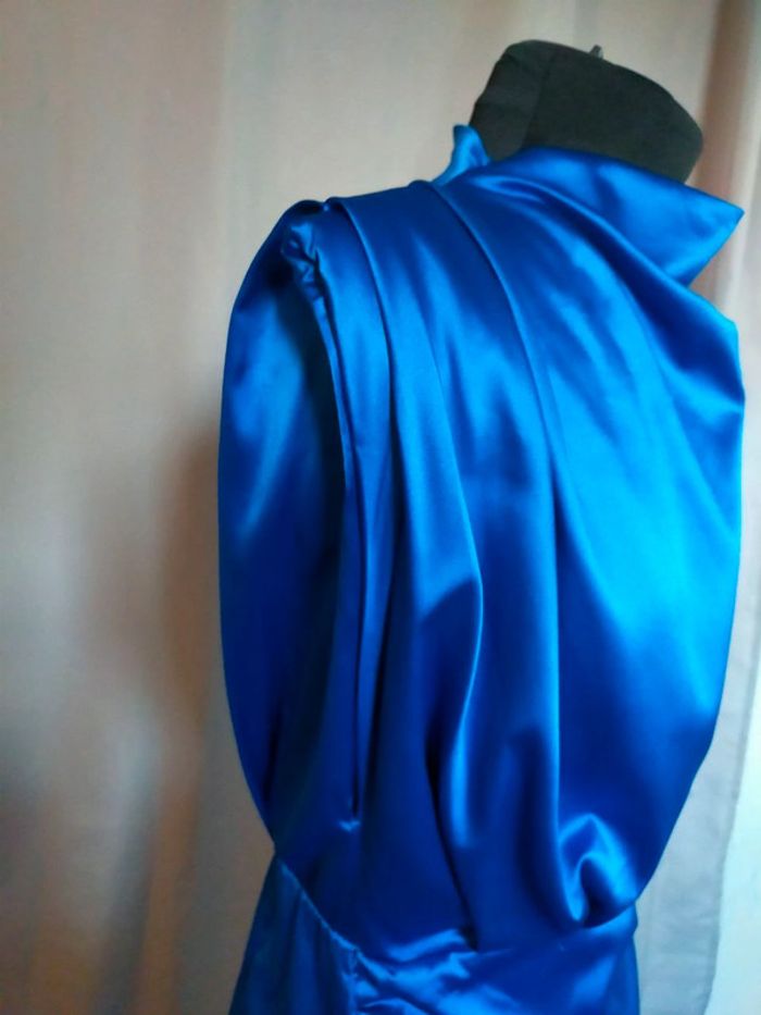 Robe satinée bleue – Glamaker – Taille L - photo numéro 18
