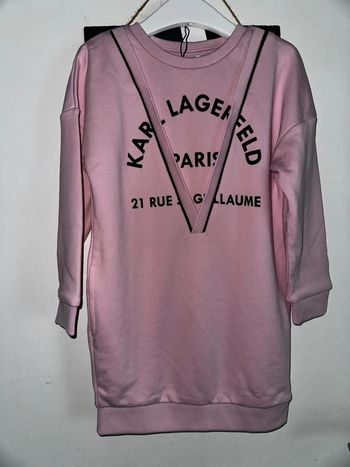 Jolie robe pull Karl Lagerfeld 6 ans