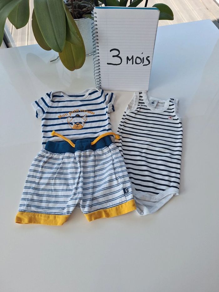 Ensemble 2 bodies et short 3 mois