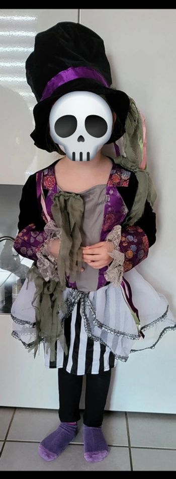 Déguisement fille 3-4 ans très bon état
