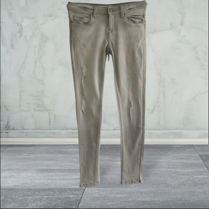 Joli jean femme T 36 Zara