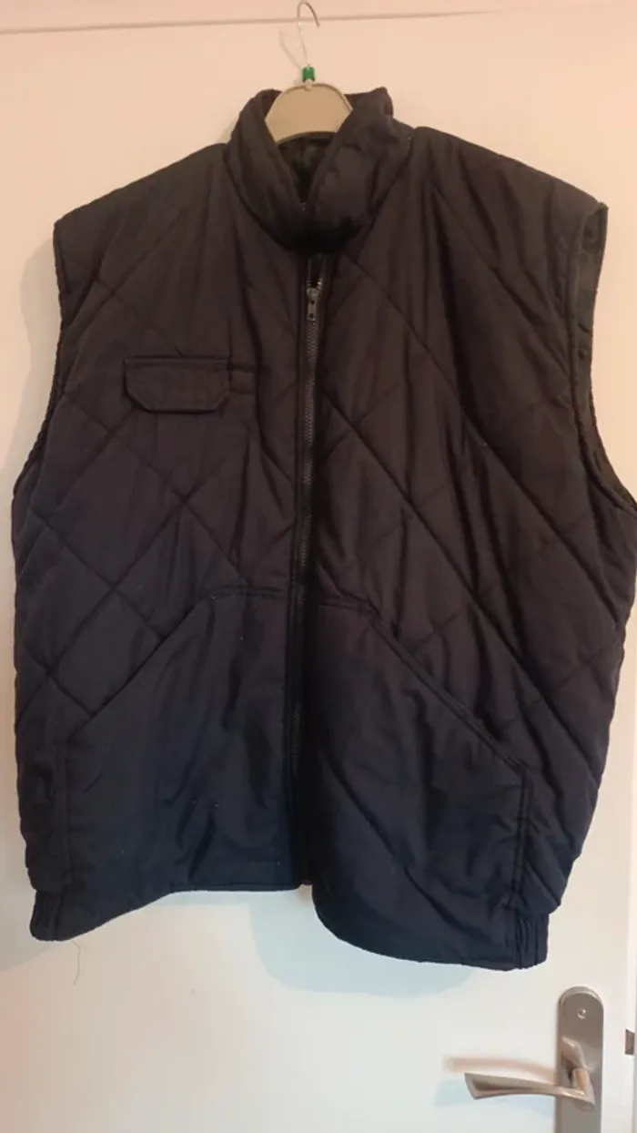 Lot 2 vestes sans manches taille 6 - photo numéro 3