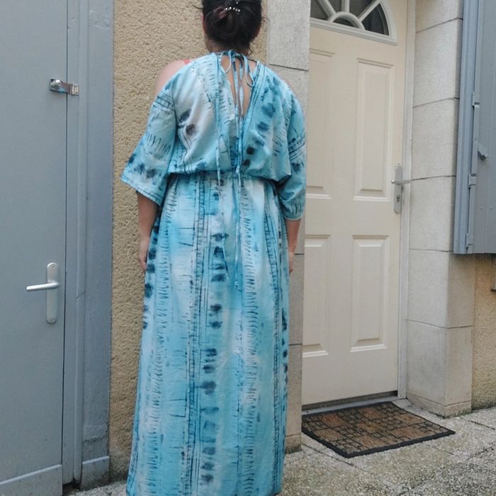 Magnifique robe pour taille 42/44 - photo numéro 5