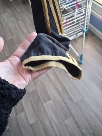 Surevetement adidas