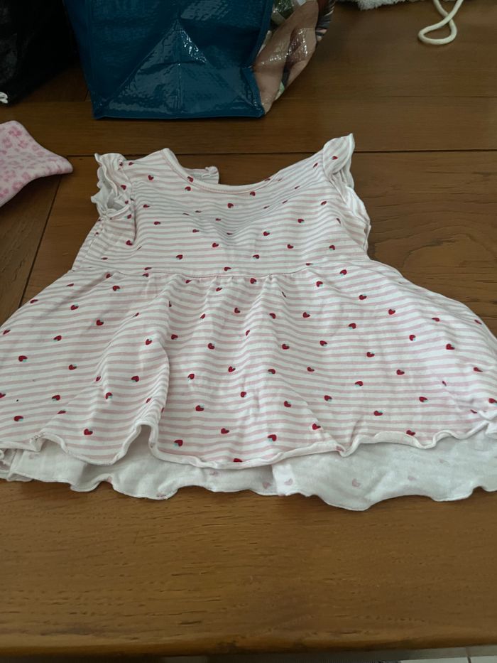 Lot de robe 6 mois - photo numéro 2