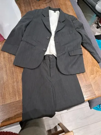 Petit costume 3 pièces