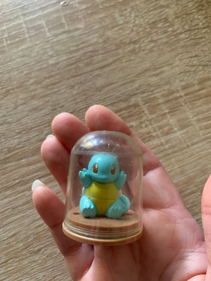 Figurine sous cloche Pokémon Carapuce de 2000 - photo numéro 3