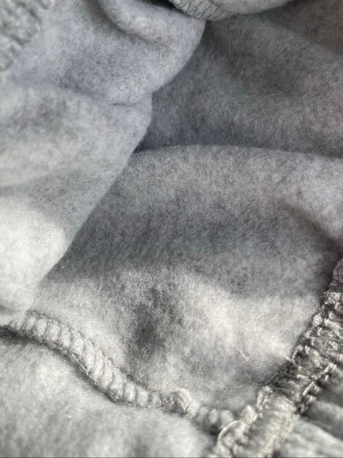 Pantalon survêtement avec poches sur le côté gris taille S neuf - photo numéro 3