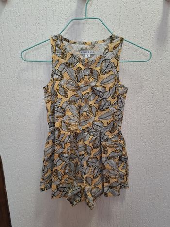 Joli combi-short fille Creeks 4 ans moutarde/noir/blanc excellent état